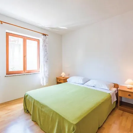 Apartment 1 Bedroom Beautiful In